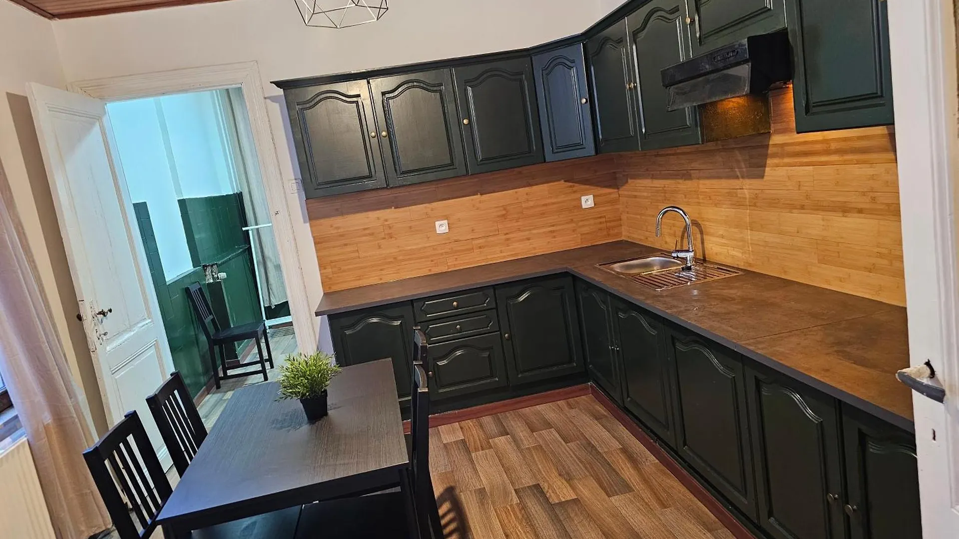 Apartamento Logements Rez-De-Chaussee Lieja Bélgica